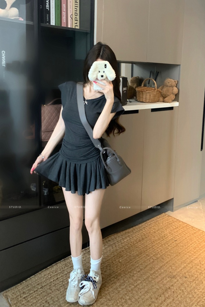 Korean Casual Two-Piece Set Women Summer V-Neck Short Sleeve Pleated Skirt - Image 5