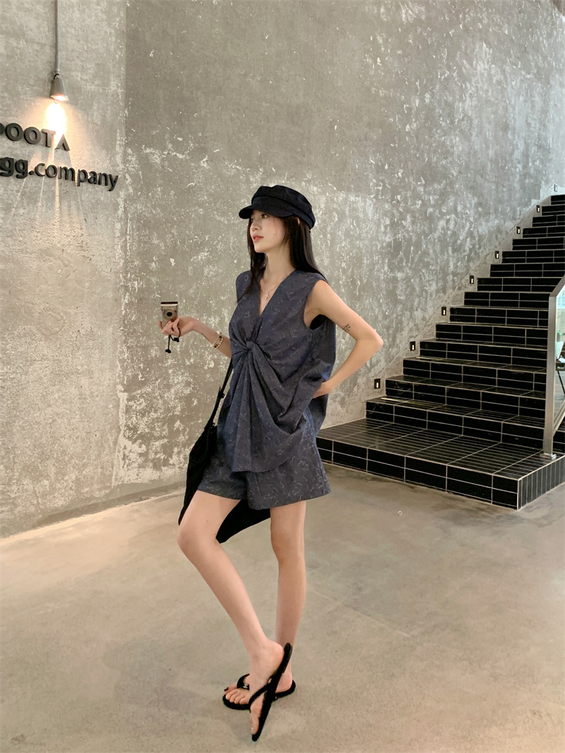 V-Neck Twist Knit Sleeveless Vest and Casual Pants Two-Piece Set - Image 2