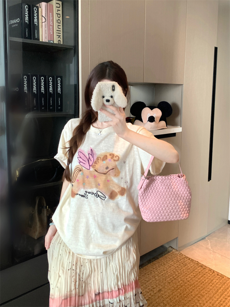 Casual Versatile Pegasus Print T-Shirt and Pleated Skirt Two-Piece Set for Women - Style c8379e - Image 3